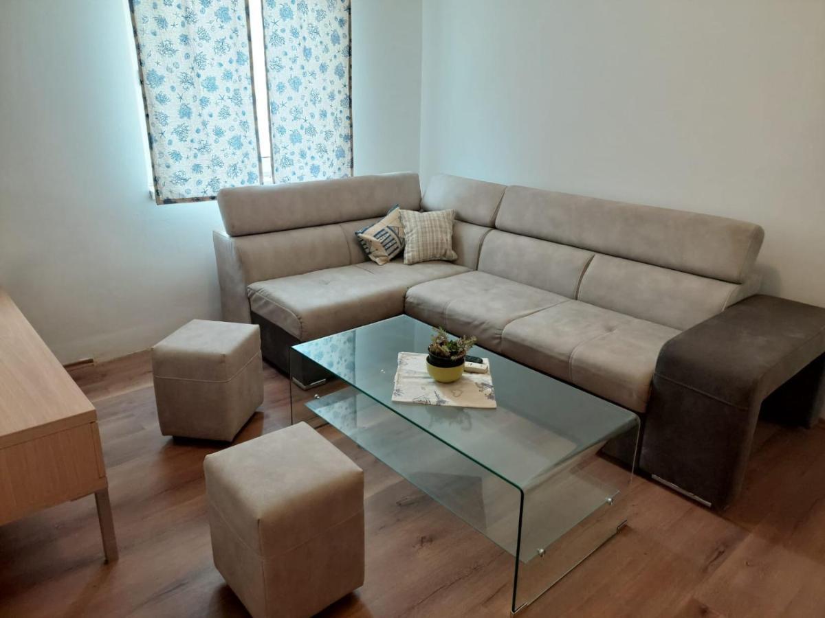 Apartment Galeb Lukovo Šugarje Buitenkant foto